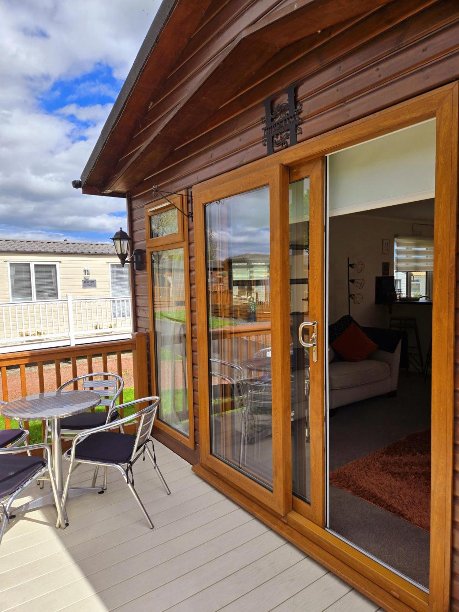 Khans Cabin Felton  Luaran gambar